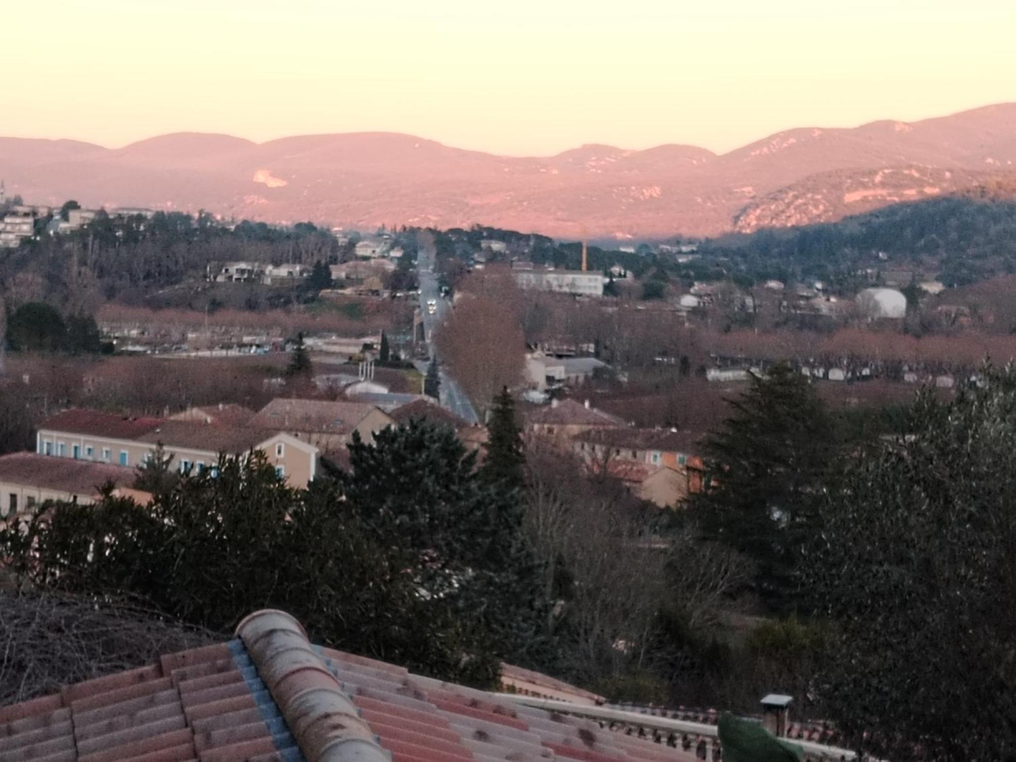 Gites Le Bouzet Salavas Exterior foto